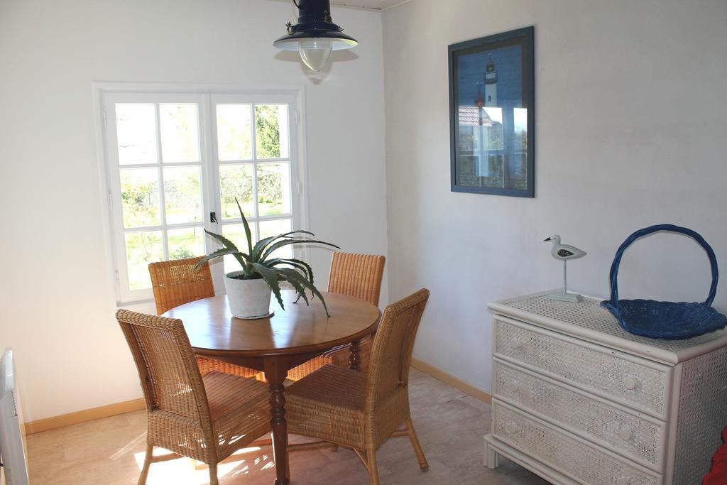 Gite Le Verger Commes Room photo
